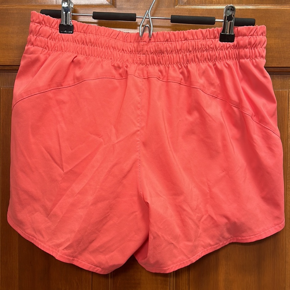 Athleta Lined Running Shorts Size Medium - Picture 2 of 4